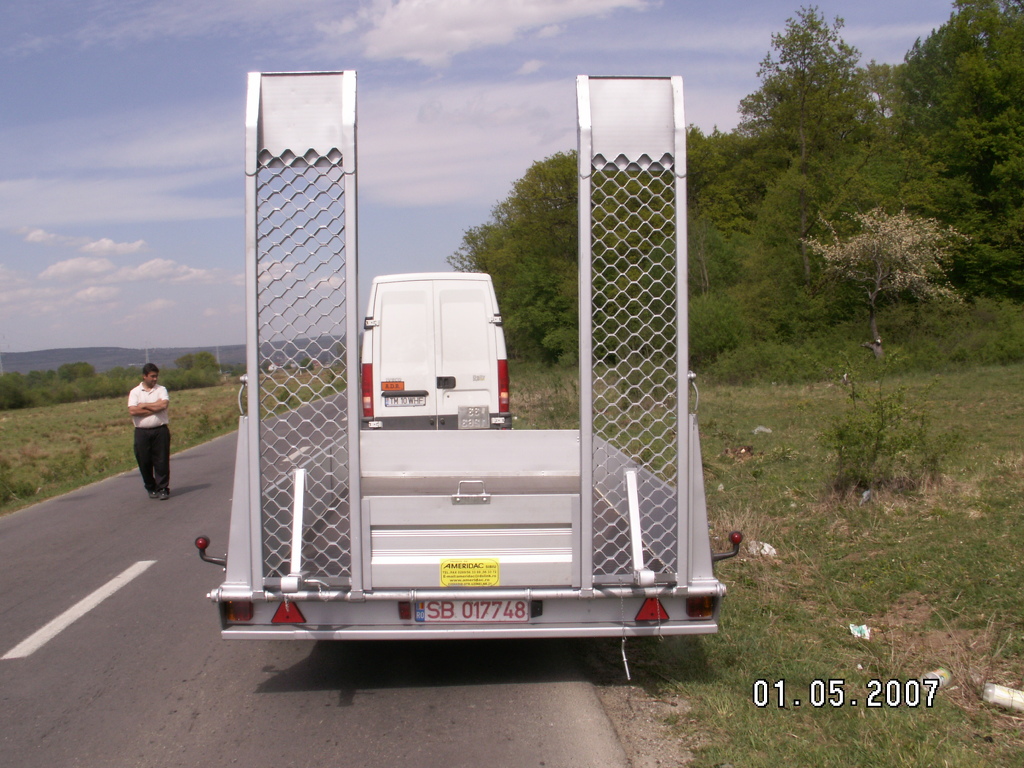 remorci-specializate-transport-utilaje 662